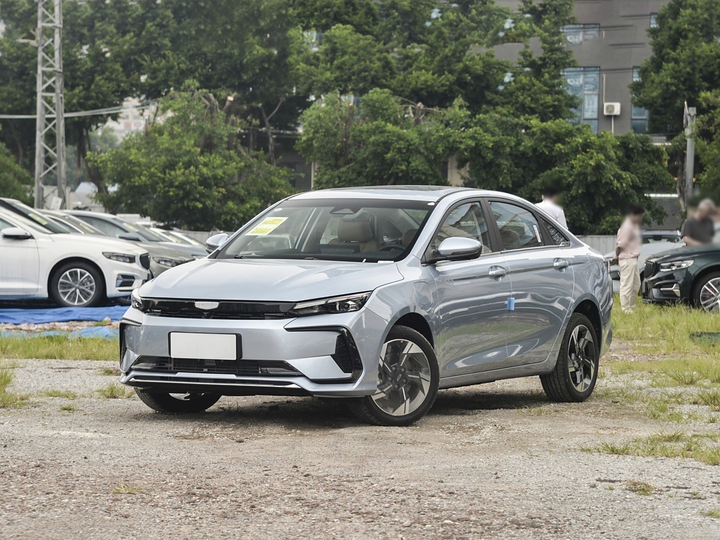 Emgrand L Hip Hi.P Stock X7 Sport Egeely Electric Vehicle New Cars For Sale 230Km/H