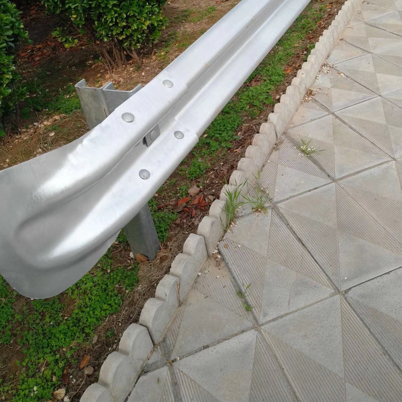 Outdoor Security Steel Highway Guardrail Road Traffic Safety Equipment W Beam