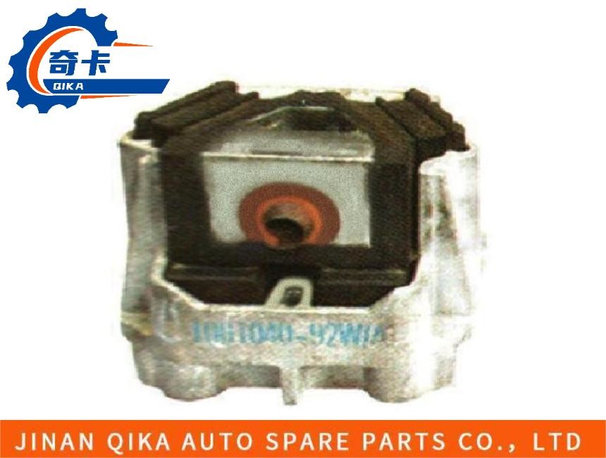 J6 Engine Front Rubber Pad Truck Chassis Parts Auto Chassis Parts Truck Chassis Parts 1001040-92W