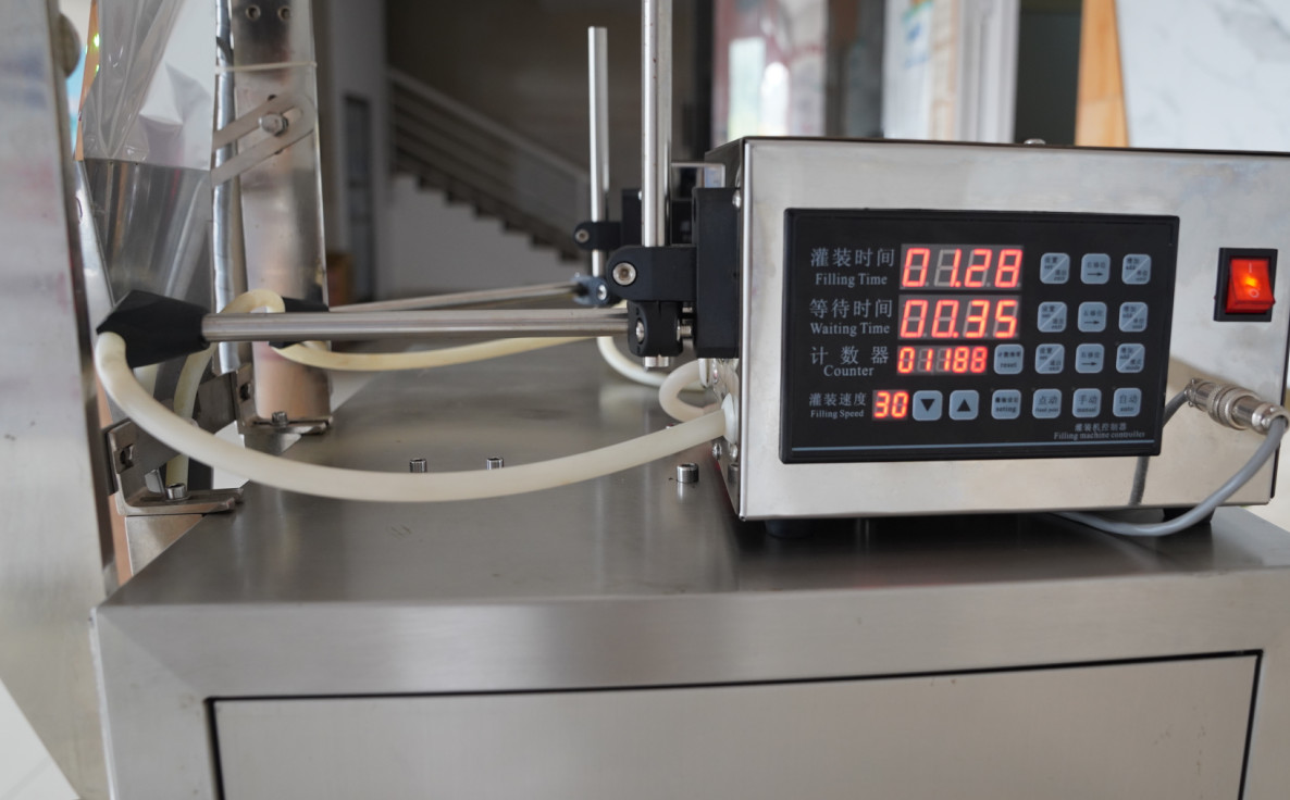 LC-220L Food Grade Stainless Steel 10ml Madonal Ketchup Automatic Filling And Packaging Machine