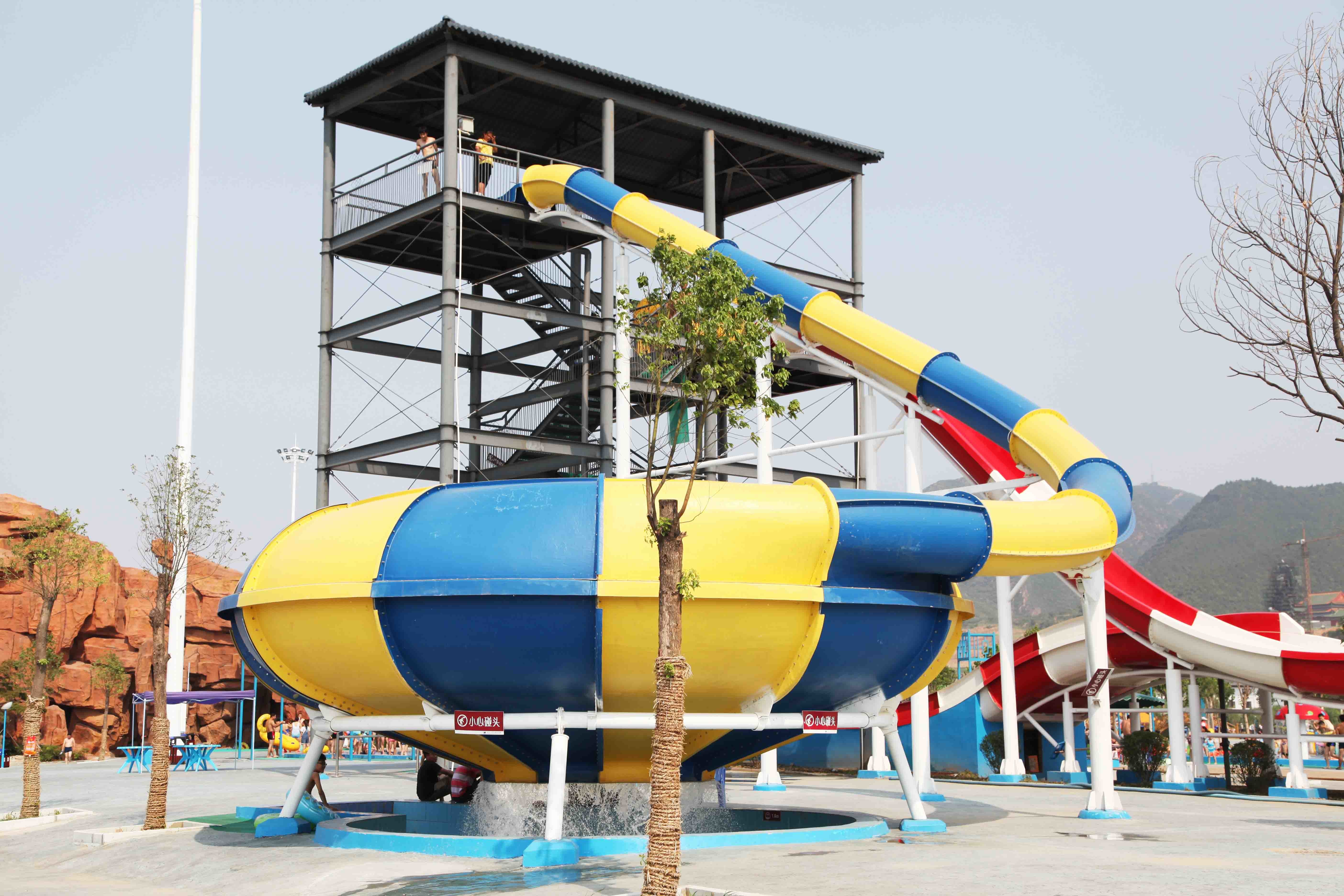 Adult Long Custom Water Slides , Space Bowl Water Slides 180riders/H Capacity