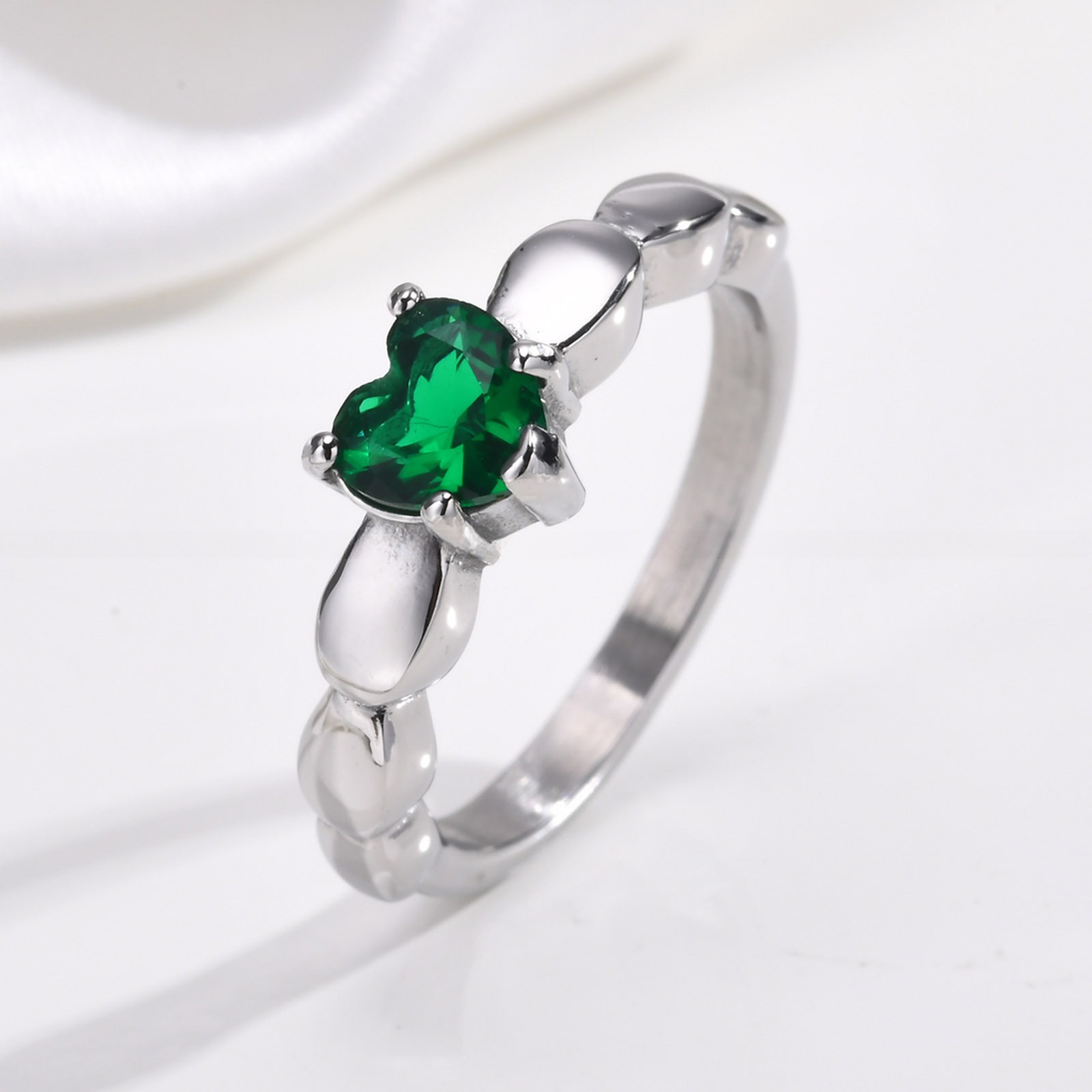 Channel Setting Inlay CZ Stainless Steel Rings 18K Gold Plated For Wedding Engagement