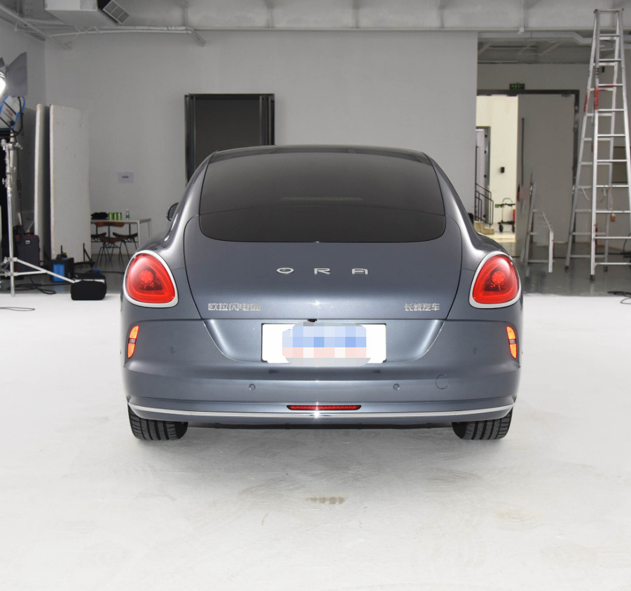 ORA Lightningmao 2022 600km Four Wheel Drive High Performance Electric Sedan