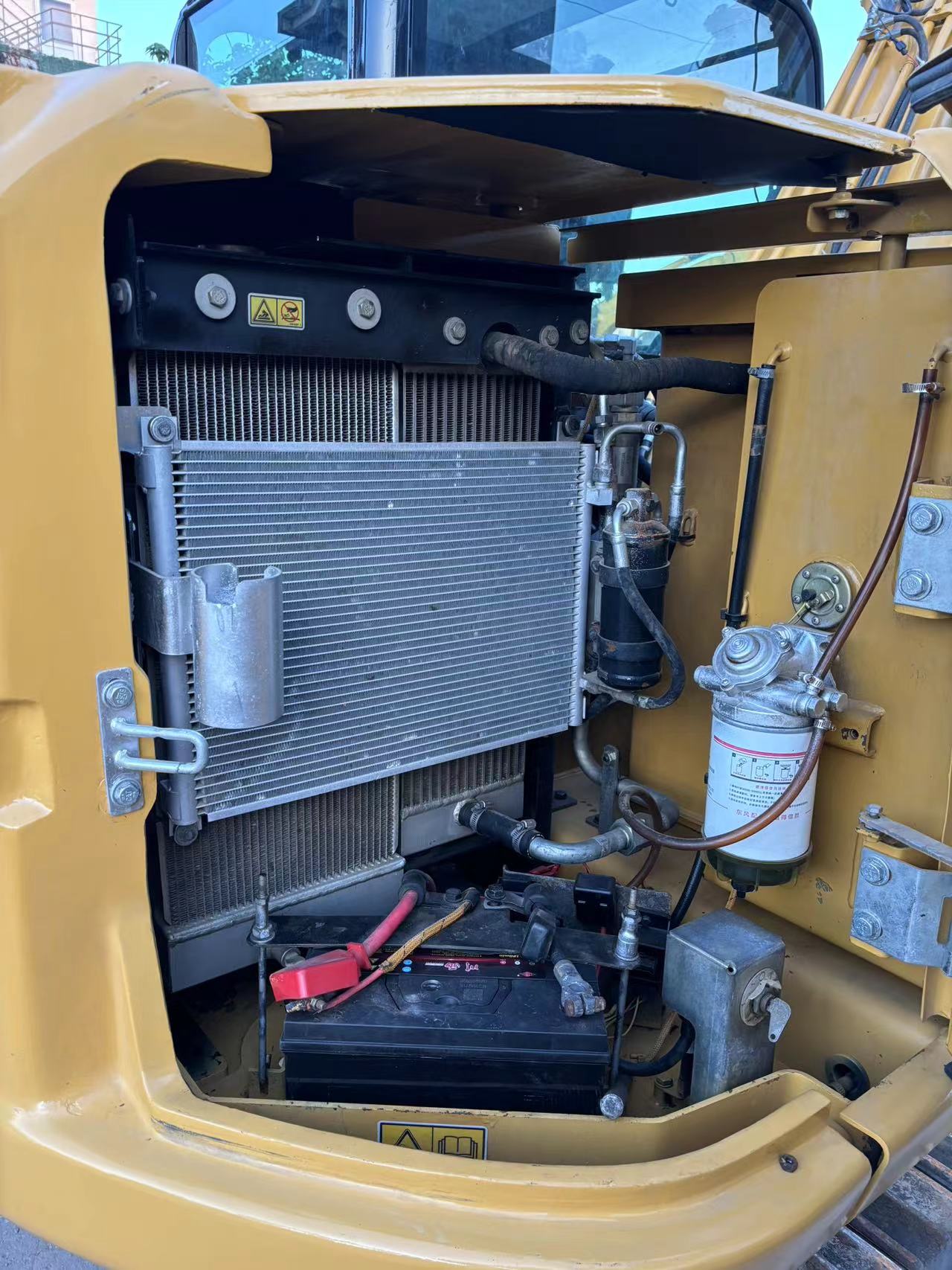 Second Hand Caterpillar CAT 307 Crawler Excavator from Japan with Low Working Hours