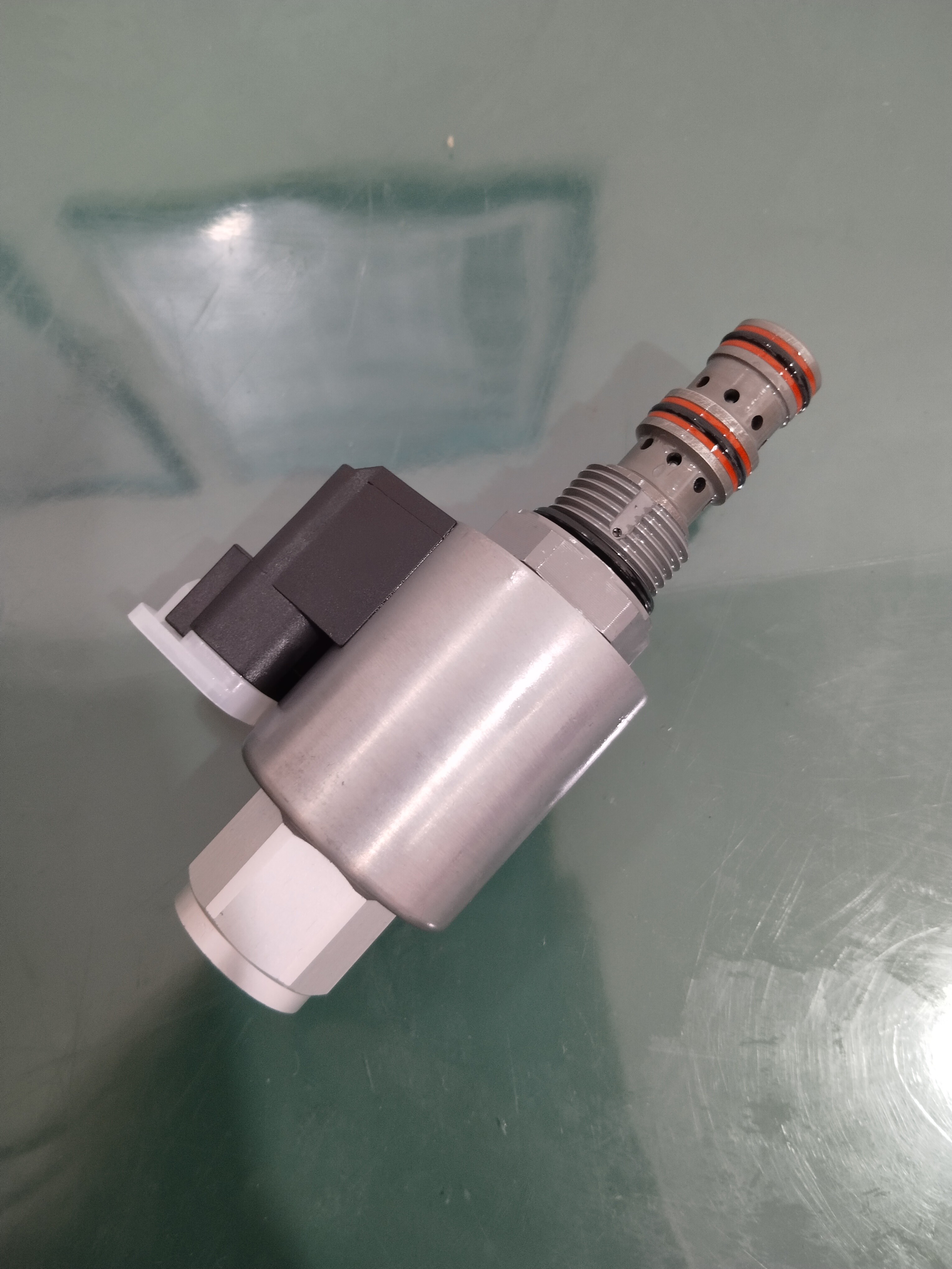 Directional Proportional Solenoid Valve for Car Hydraulic System Rated Pressure 240/350bar