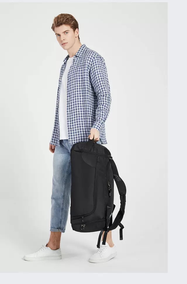 Waterproof Travel Bags Anti Tear 34.5L Hand Luggage Backpack