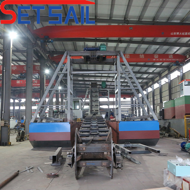 Cummis Diesel Set Chain Bucket Sand Mining Machinery for Gold