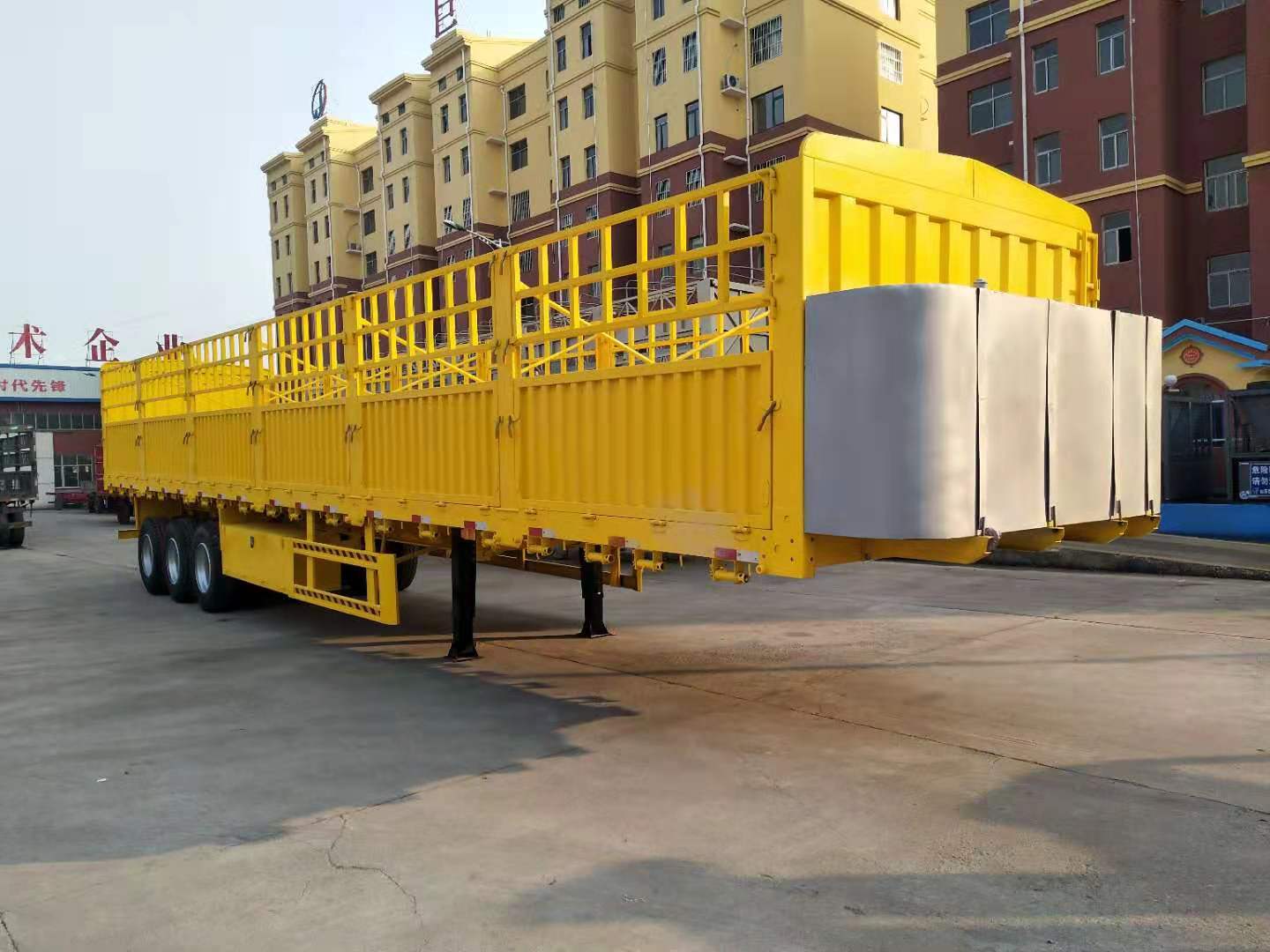 11.00r20 12r22.5 315 385 Tire 3 Axle 40ft Warehouse Type Side Wall Fence Semi Trailer