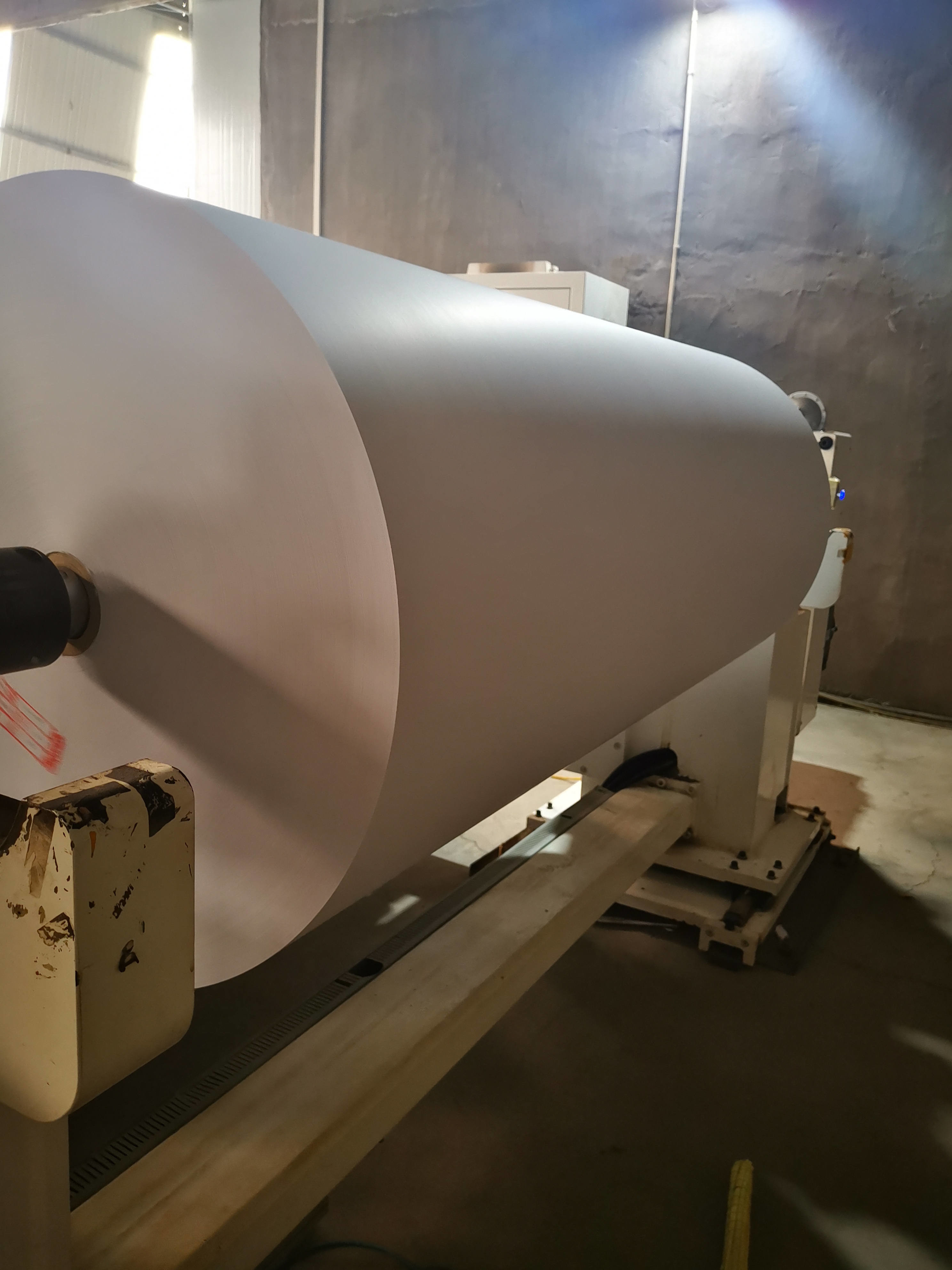1092mm Carbonles Paper Coating Machine Double Side 200gsm Thermal Paper Roll