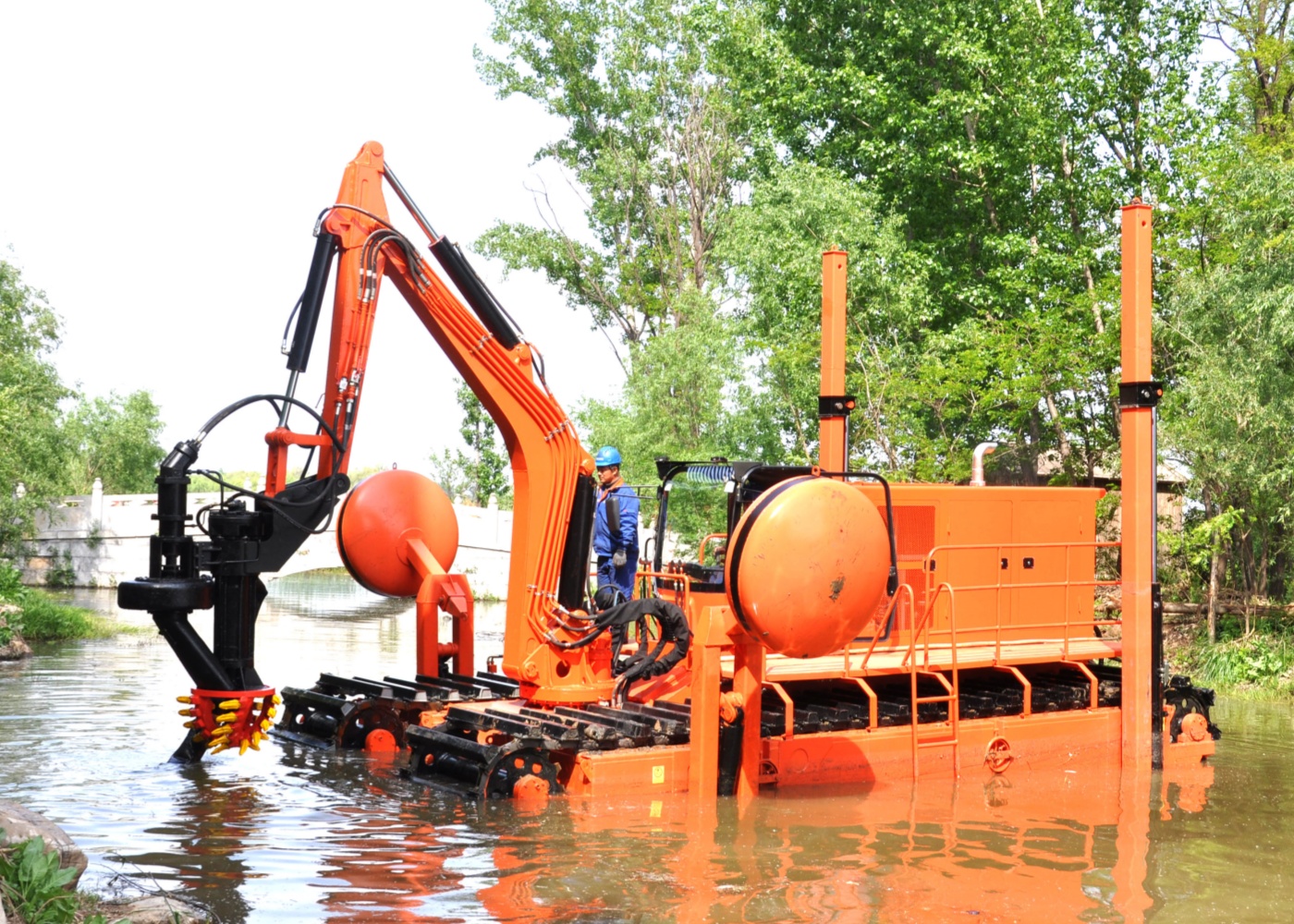 JLAME200 Amphibious Dredger With Crawler