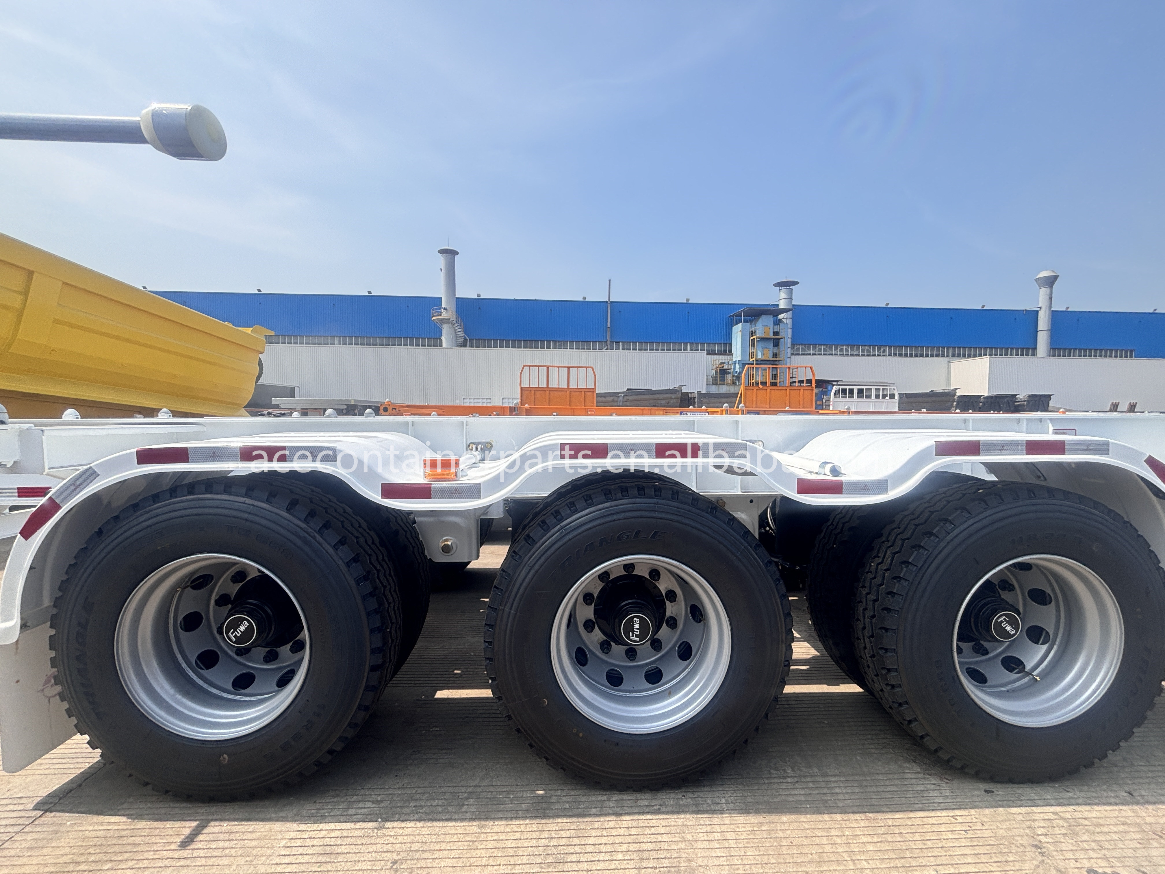 53ft Gooseneck Skeleton Truck Frame Semi Trailer Container Shipping Chassis with Excellent Features and Durable FUWA Axle