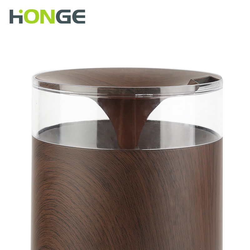Exquisite Small Aroma Oil Diffuser , Deep Moisture Electric Mist Diffuser