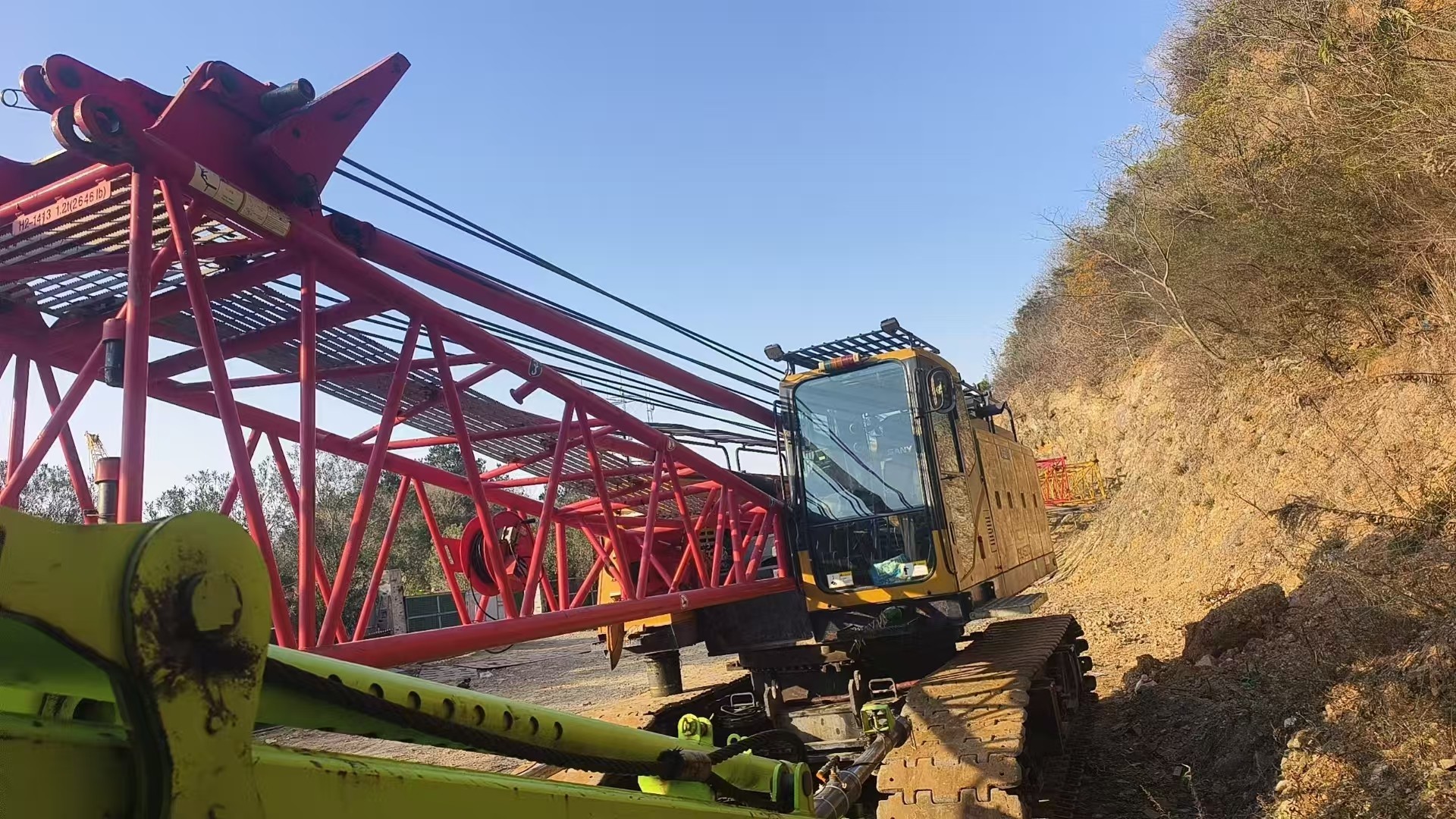 85 Ton Lattice Boom Crane Safe Operation and Energy Efficiency with After-sales Service