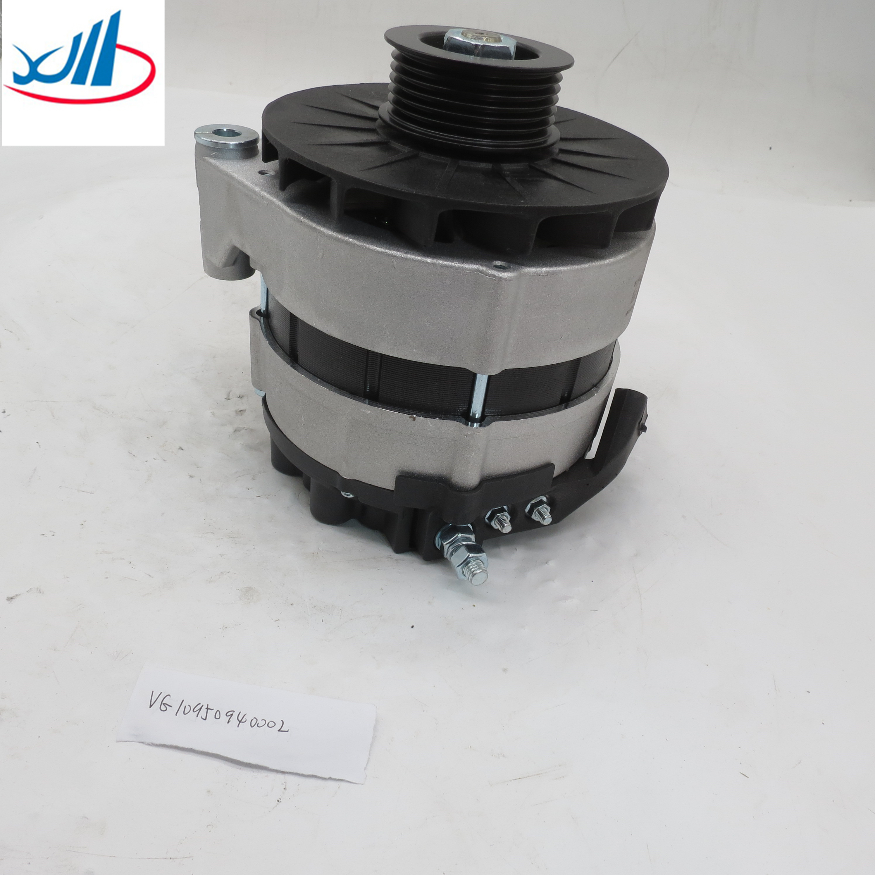 Sinotruk Howo Truck Parts 28V Alternator VG1095094002