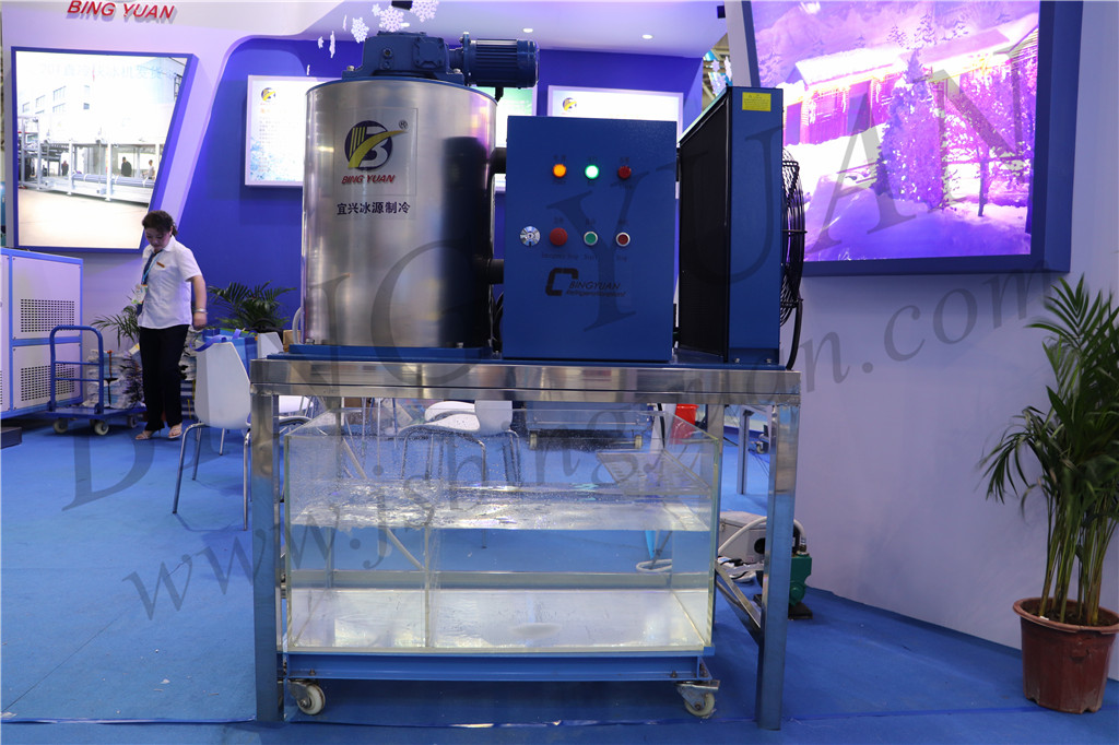 Seafood 2.7KW 380V Flake Ice Maker Machine , Sea Water Flake Ice Machine