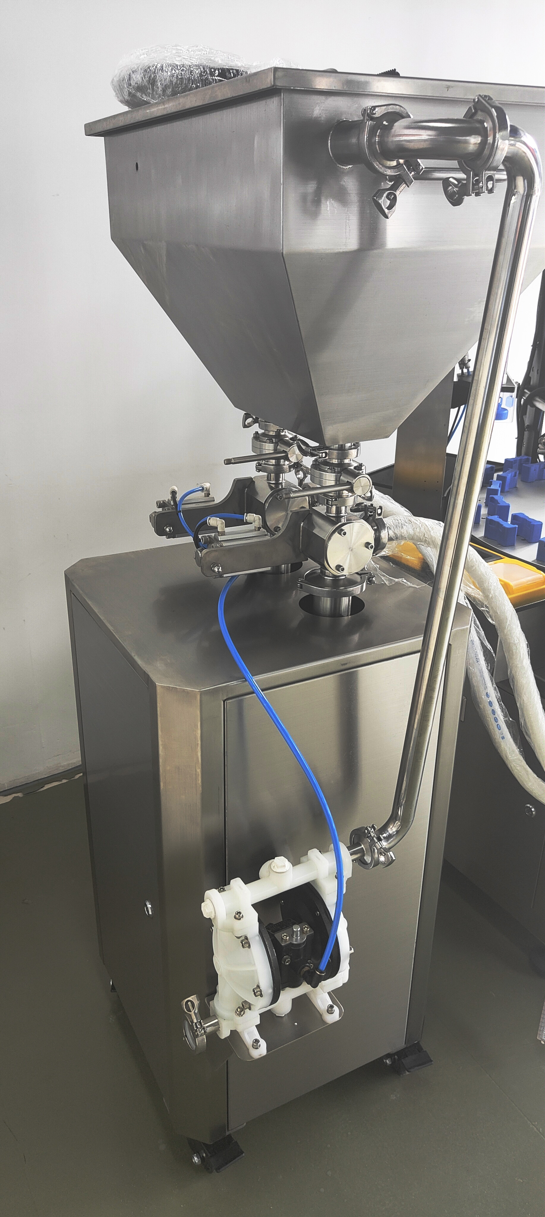 Stainless Steel 20-300ml Automated Filling Machine With Capping
