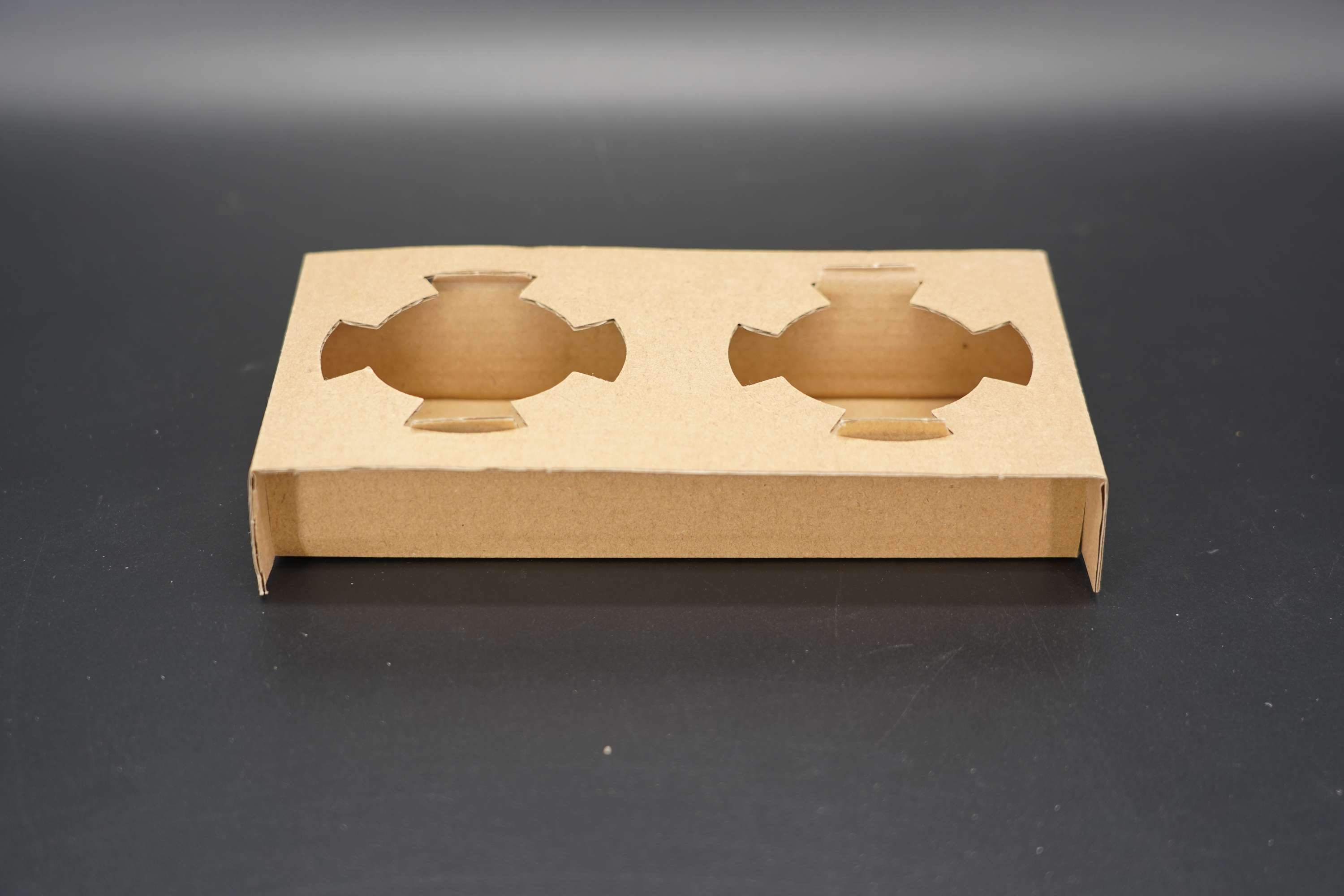 Custom Eco Friendly Disposable Paper Take Out Coffee Cup Drink Carriers 2 4 Pack Paper Cup Holder With Handle