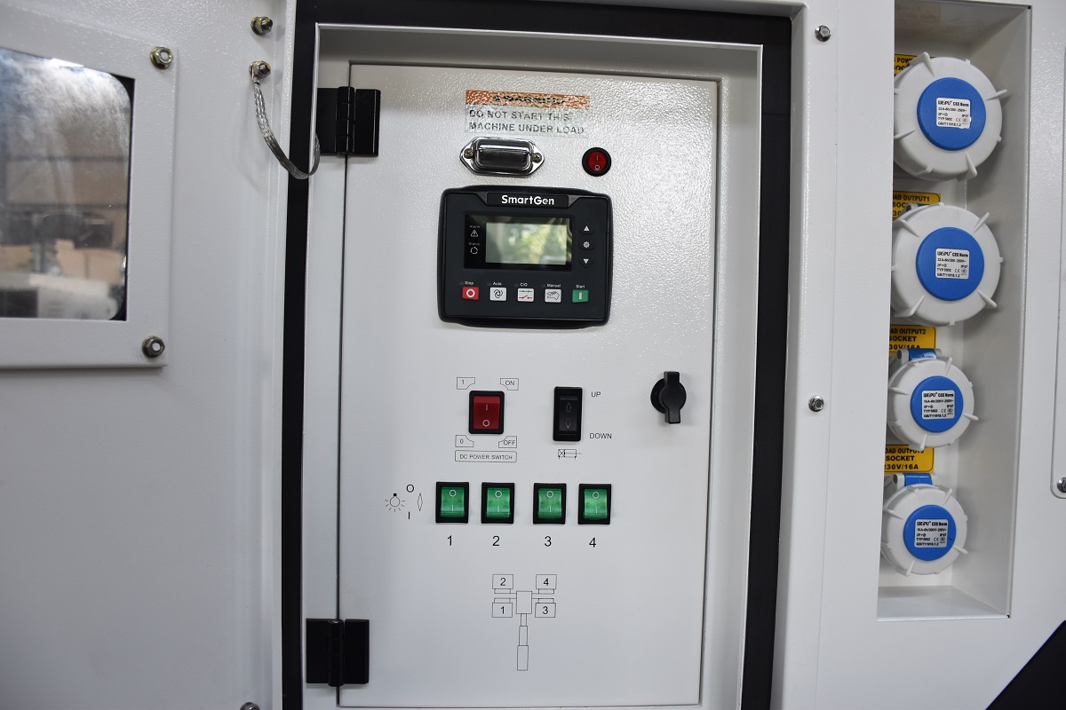 Diesel Fuel Mitsubishi Road Portable Generator Light Tower 9m Diesel Light Plant Generator 10kw