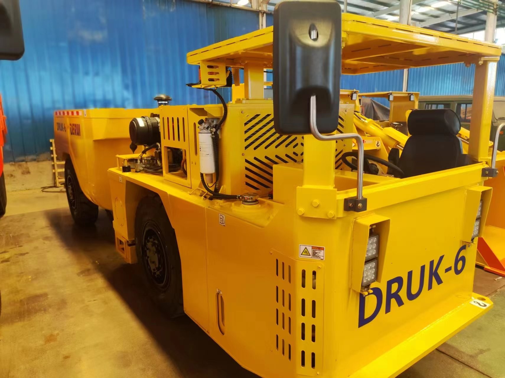 Mini Underground Mining Dump Truck DRUK -6 6 TONS Chinese dumper PERU market