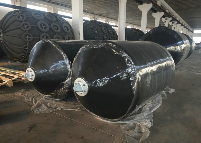 CCS ABS Foam Filled Fender With Chain And Tire Net Netted Type