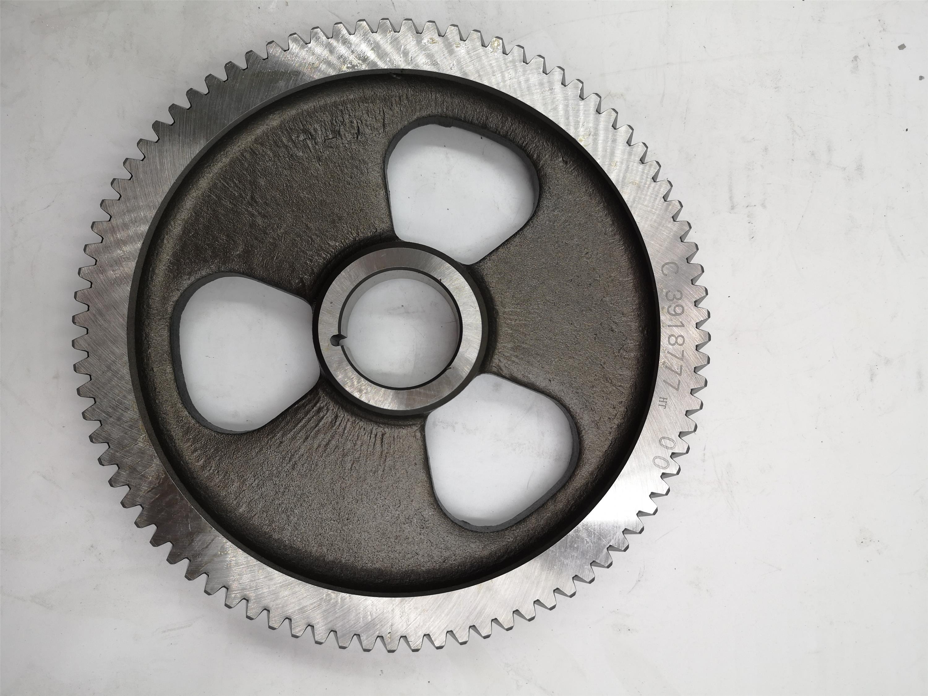6CT8.3 Engine Camshaft Gear with Standard Size and 3918777 3415430 3917328 3907677 3901967 Camshaft Teeth