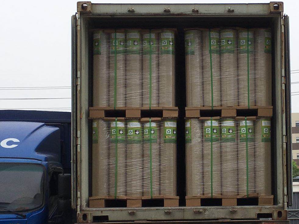 Anti Skid Flooring Protection Paper 217 - 323sqft For Contractor'S Construction Projects
