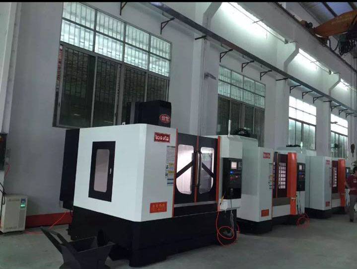 CNC Vertical Milling Machine