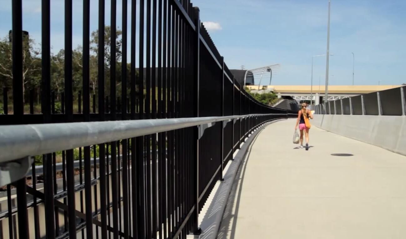 2400mm Width Galvanized Steel Spear Top Garrison Fence Panel/Steel Picket Fencing