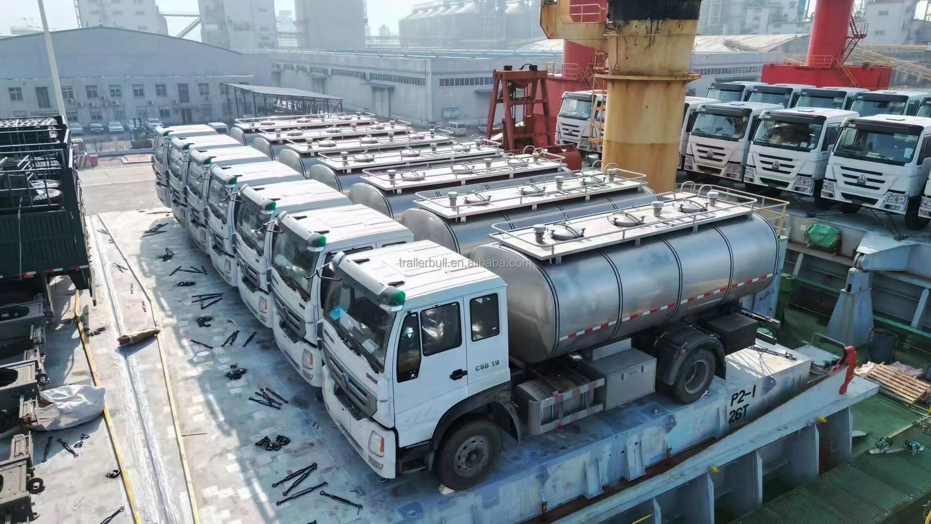25T Tanker Truck Trailer Heavy Duty For Warm Palm Oil In Kenya