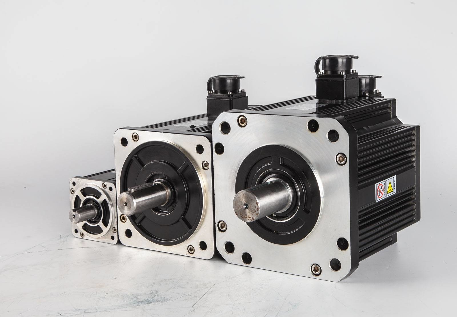 IP68 IP65 High Torque Low Rpm Motor 25kw Neodymium Magnets Motor For Plastic Extruder