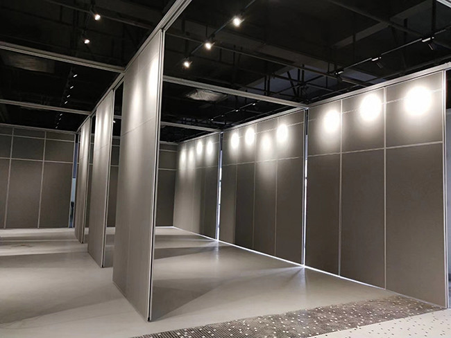 Grey 65mm Wooden Movable Partition Wall 6063-T6 Aluminum Frame