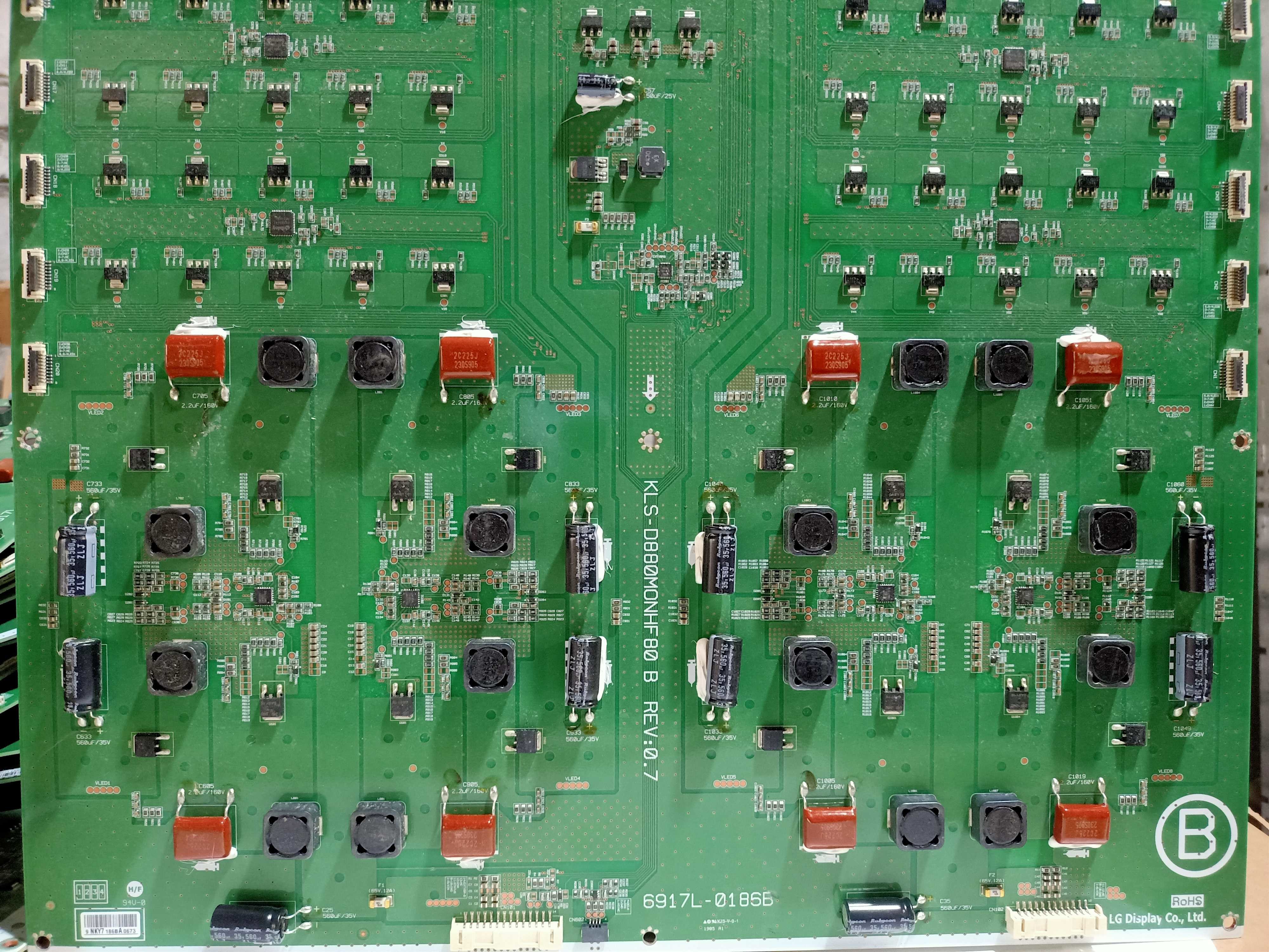 88" 3840x1080 700cd/m2 TFT LCD Display 45PPI LD880DEN-UKA2 89/89/89/89 (Typ.)(CR≥10)
