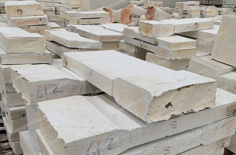 Little MgO Content Zircon Corundum Bricks for Glass Melting Furnace Erosion-Resistant