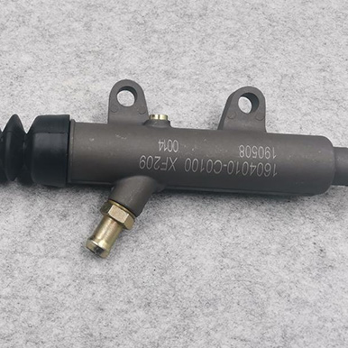 1604010-C0101 Clutch Master Cylinder DONGFENG TIANLONG DFAC Rust Resistance