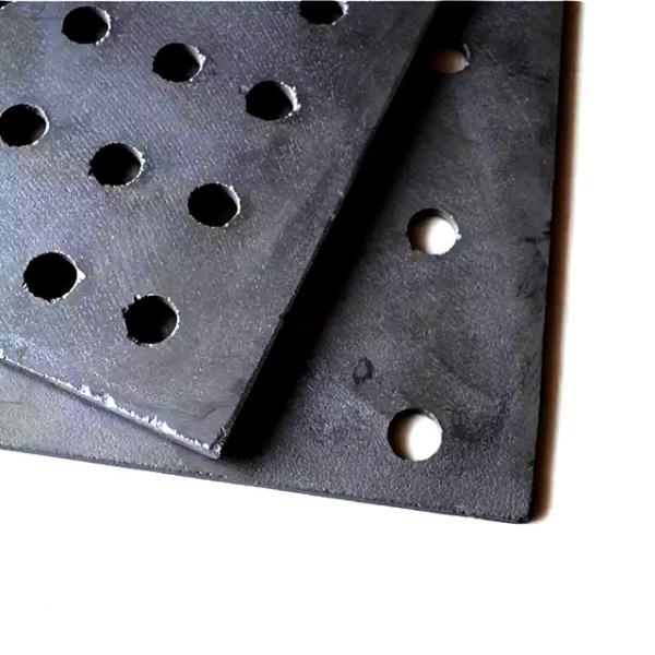 85% SiC Content Oxide Bonded Silicon Carbide Plate for Durable Porcelain