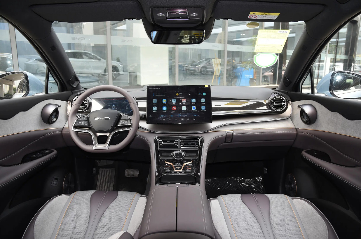 BYD Frigate 07 Honor DM-I 100km Flagship Hybrid SUV with New Energy Source