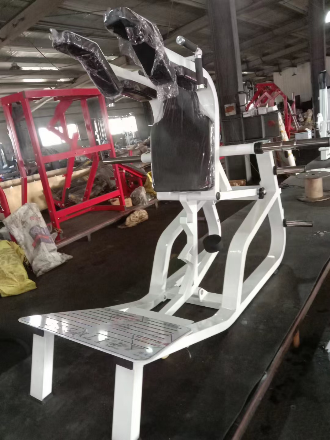 Commercial Gym Machine for Leg Exercise Steel Hack Squat Machine Medium Loader Bodybuilding Tool