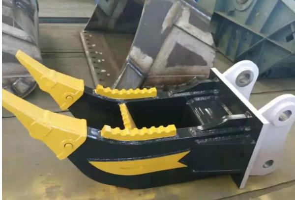 120mm Plate Thickness Excavator Stump Ripper 22 Tons Single Tooth For Komatsu