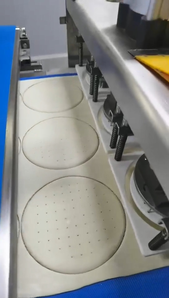 1000 To 2000PCS/H Commercial Pizza Dough Maker Flat Bread Forming Machine