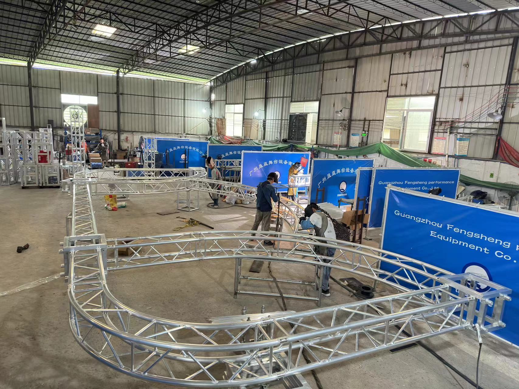 Portable 300x300mm Line Array Truss Lift Tower For Speaker Display