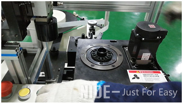 outer-rotor-insulation-paper-inserting-machine-91.jpg