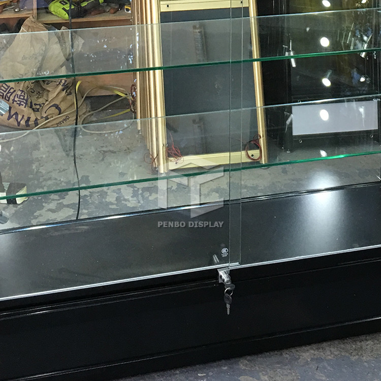 Lockable 8mm Tempered Glass Display Showcase Cabinet 120cm Long