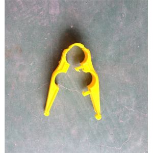 Automatic poultry nipple drinking system for livestock QL204