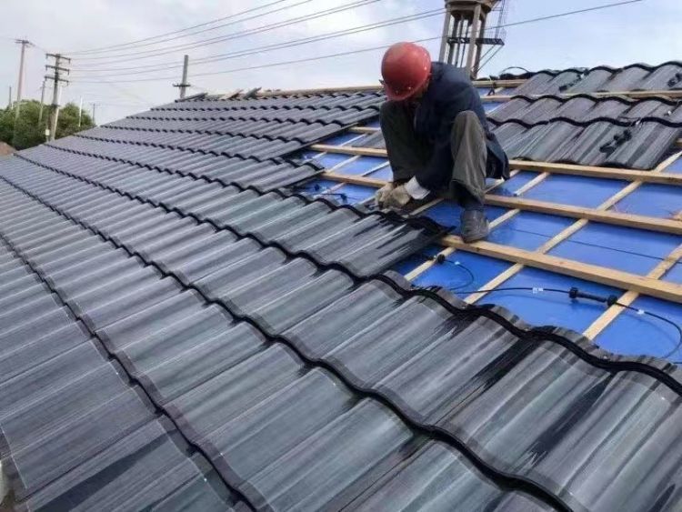 Hot Sellers BIPV Solar Panel Roof System Color Solar Panel Tile Curved Tile Villa Solar Roof PV Tiles