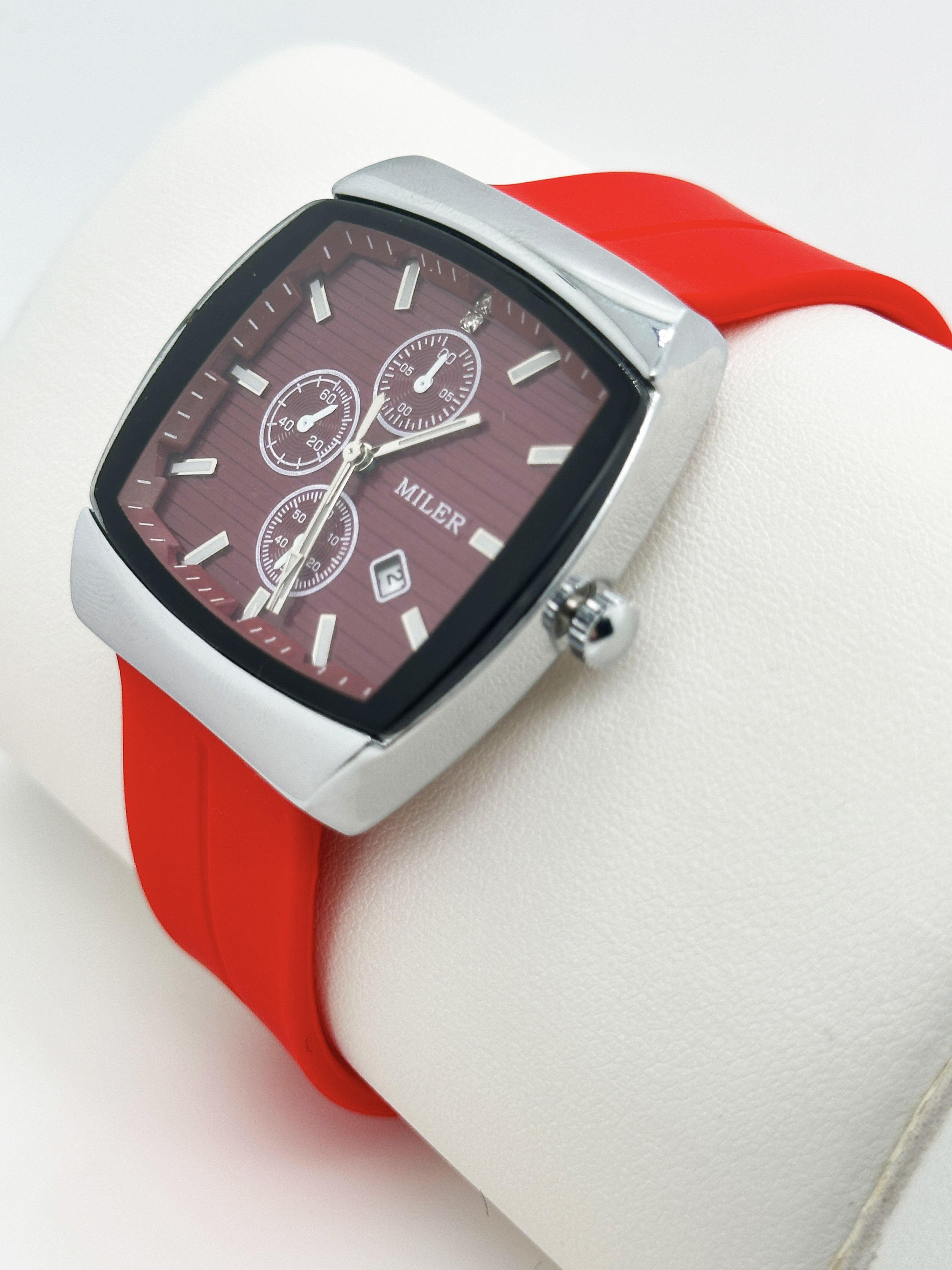 Water Resistant Men's Silicone Watches Quartz Movement Custom Logo