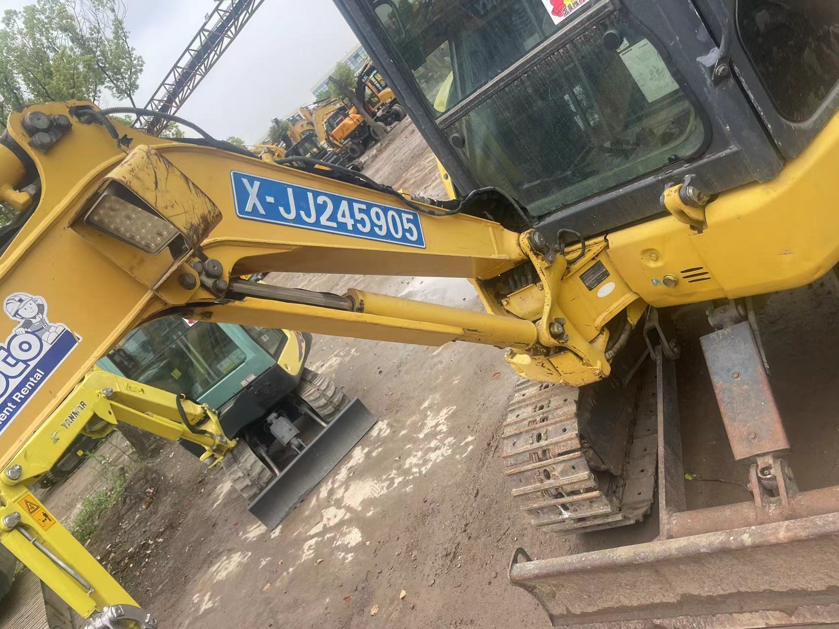 The best mini excavator Komatsu PC20 with cab small digger used machinery excavators mini mini small excavator