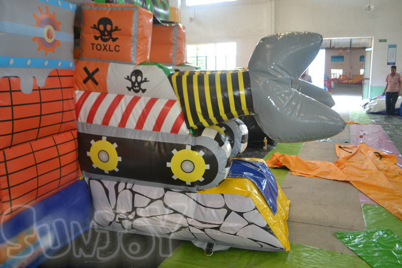 Fire Retardant 0.55mm Plato Inflatable Amusement Park