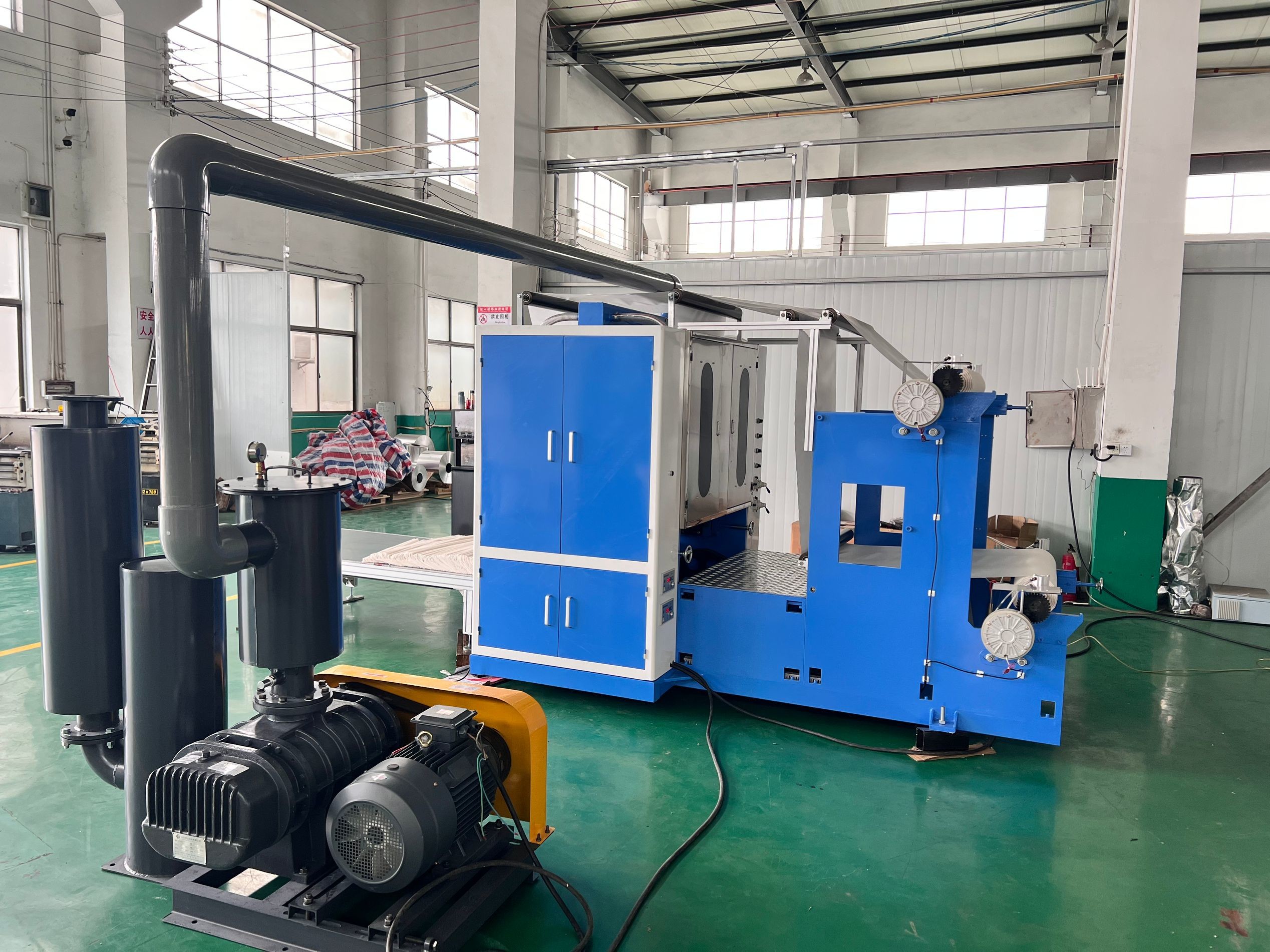 Adjustable Speed Plastic Film Paper Extractor Machine With 22kw Install Power