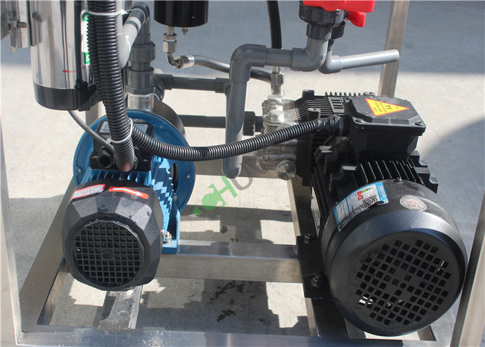 Small Seawater Desalination Equipment For Drinking 500L Per Hour Capacity