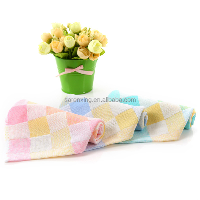 Cartoon Plaid Hooded Towel in Customized Color for Kindergarten Children's Feeding